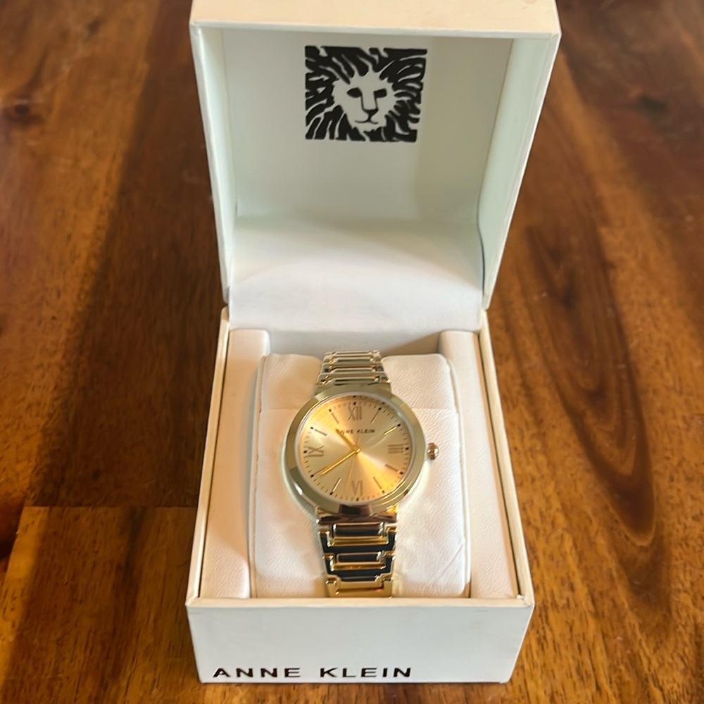 Anne Klein NEW WITH TAGS! Women’s Watch/Wristwatch, brand new never worn